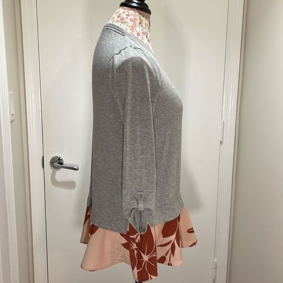 Little Yellow Button Anthropologie tunic with flower Print Swing hem S - Picture 2 of 6